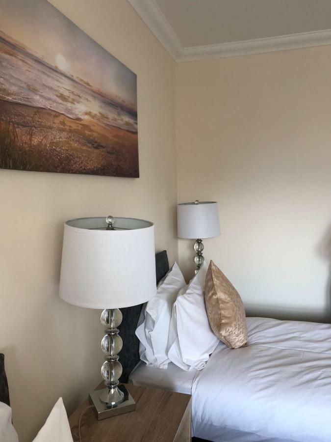 Royal Guest House 네언 외부 사진