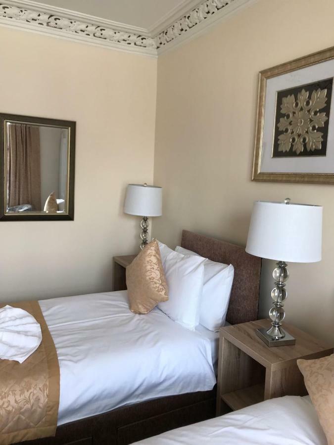 Royal Guest House 네언 외부 사진